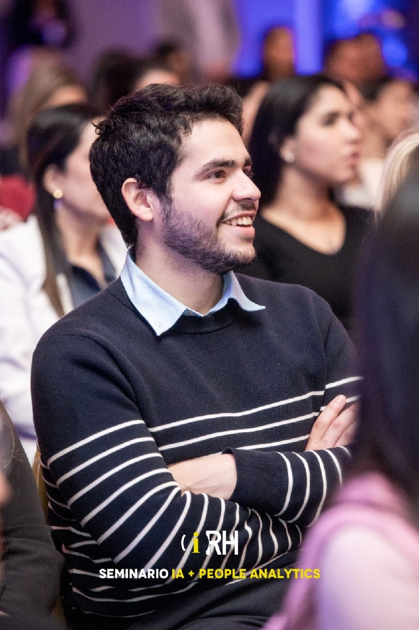 Juan David en evento profesional